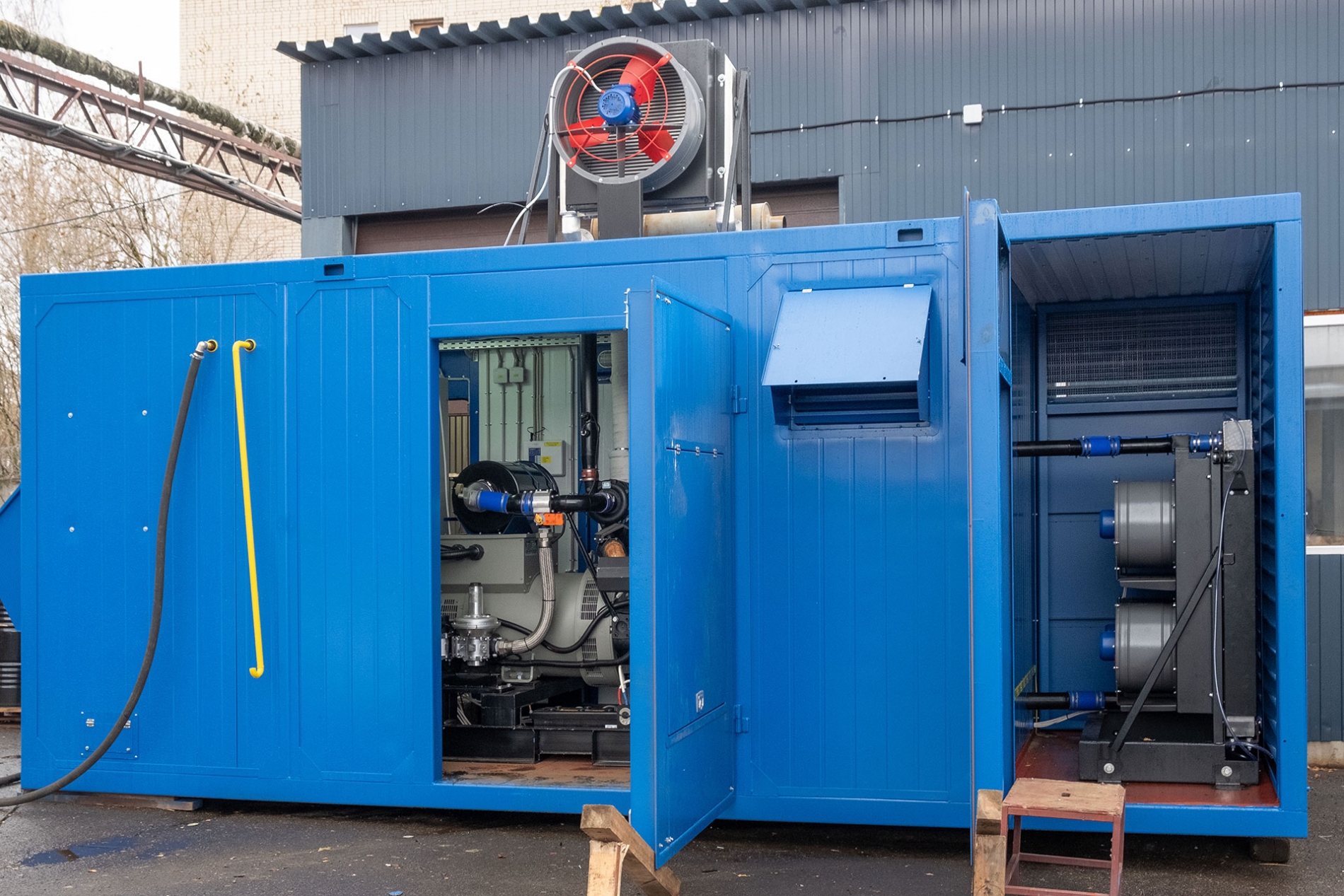 Газовый генератор АГ-200 ТМЗ, ГПЭС 200 кВт контейнерного типа с 2 отсеками Газовый генератор АГ-200 ТМЗ, ГПЭС 200 кВт контейнерного типа с 2 отсеками